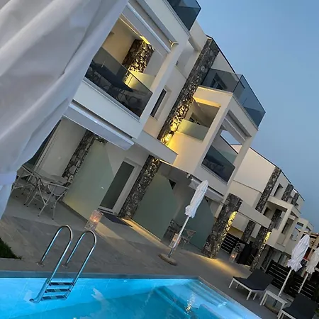 Interni Luxury Living شقة *