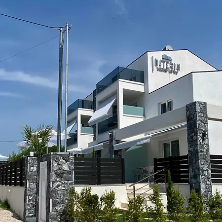 Interni Luxury Living